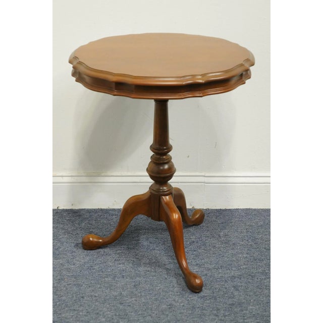 Gordon's Furniture Solid Cherry Traditional Style 20" Pie Crust