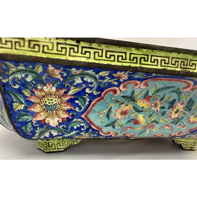 Chinoiserie 18th Century Chinese Canton Enamel Jardiniere Bonsai Container With Exquisite Decorations For Sale - Image 3 of 18