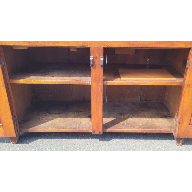 Early 19th Century American Pine Drysink For Sale - Image 11 of 15