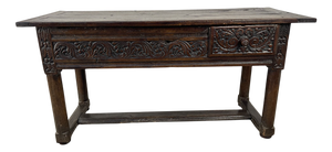Antique Table in Walnut, 1600s
