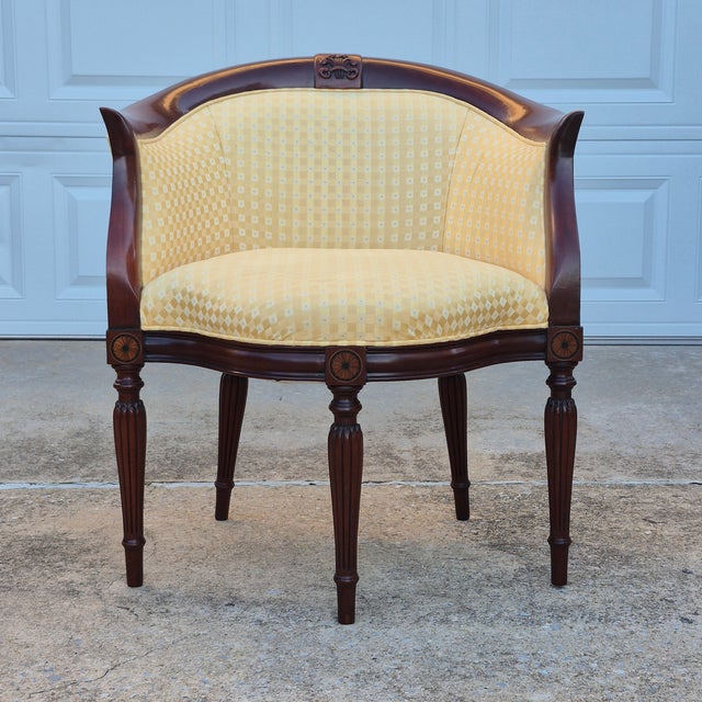 This is an heirloom quality sheraton style tub chair by Southwood of Hickory, NC, known for its high-end reproductions of...
