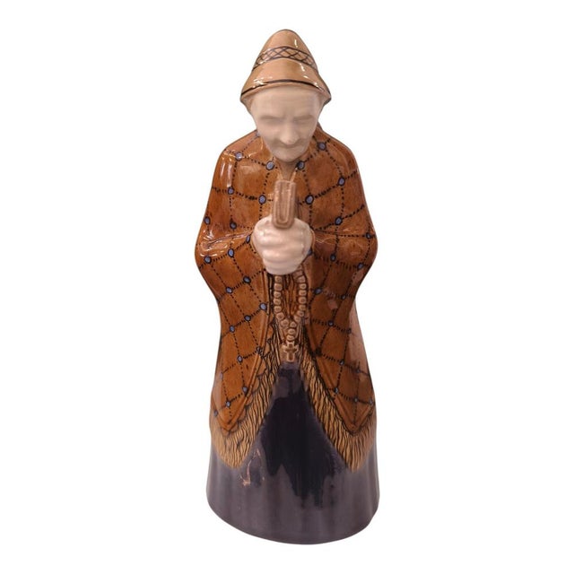 Ceramic Churchgoer by Franz Schleiss for Vereinigte Wiener und Gmundner Keramik, 1918 For Sale - Image 6 of 6