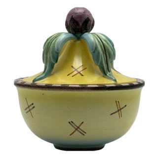 Wiener Werkstätte Ceramic Model 622 Lidded Box by Dagobert Peche for Gmundner Keramik, Austria, 1923s For Sale