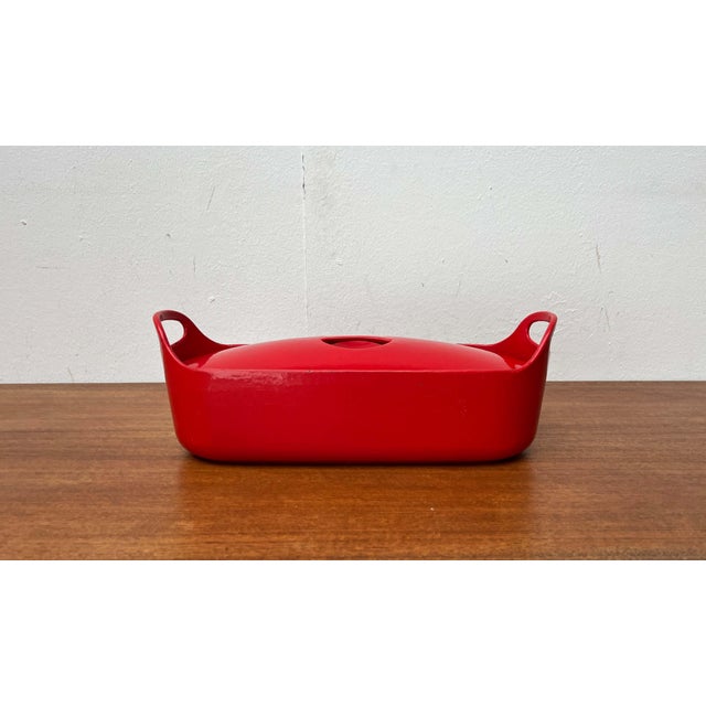 Timo Sarpaneva Mid-Century Modern Red Enamel Cast Iron Pot by Timo Sarpaneva for Rosenlew of Finland, 1960s For Sale - Image 4 of 18