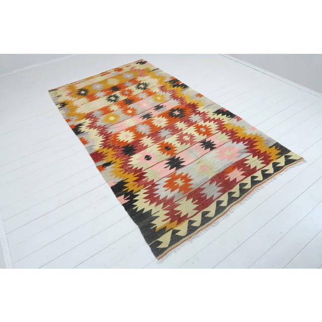 Mid 20th Century Vintage Turkish Kilim Rug-5′2″ × 9′1″ For Sale - Image 5 of 13