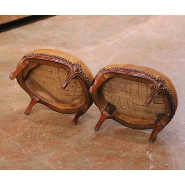 Tan Pair of 19th Century French Louis XV Mahogany Footstools With Leather Tops For Sale - Image 8 of 8
