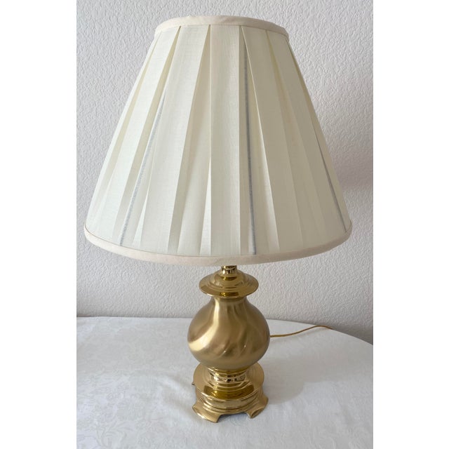 Solid Brass Traditional and Classic Curvaceous Urn Shaped Lamp Mint Condition Late 20th Century For Sale - Image 14 of 16