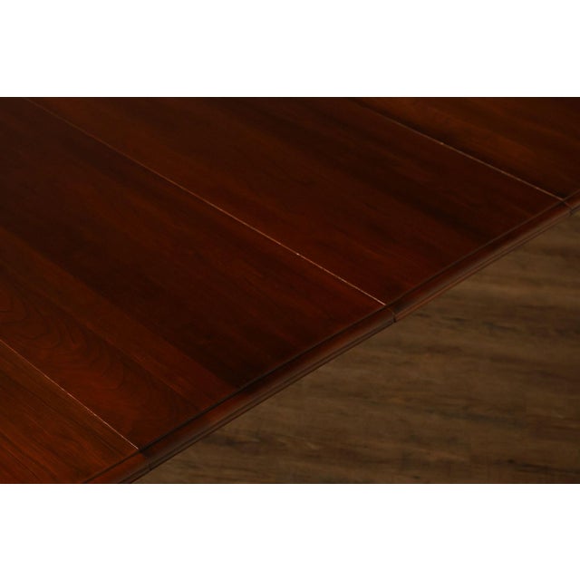 Late 20th Century Ethan Allen Georgian Court Vintage Traditional Cherry Dining Table For Sale - Image 5 of 18