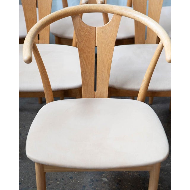Mid-Century Modern 1970s Danish Modern Wegner Style Oak Wishbone Dining Chairs - Set of 6 For Sale - Image 3 of 18