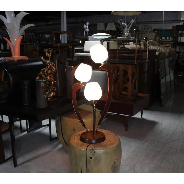 Early 20th Century Mid-Century Modern Walnut Brass and Glass Three Shades Table Lamp For Sale - Image 5 of 10