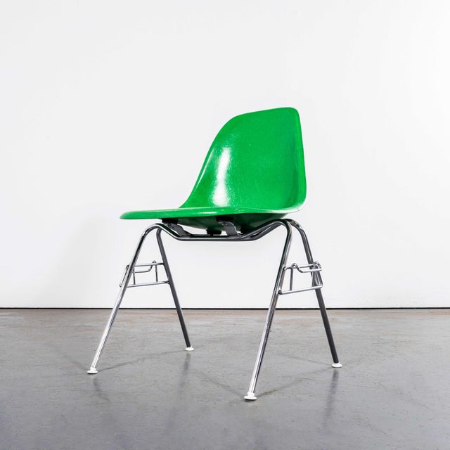 1960s DSS Vivid Green Fibreglass Dining Chair by Eames, 1960s, Set of 4 For Sale - Image 5 of 12