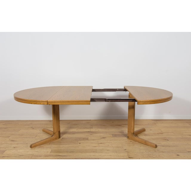 Wood Mid-Century Round Extendable Oak Dining Table by Farstrup Møbler, Denmark, 1970s For Sale - Image 7 of 18