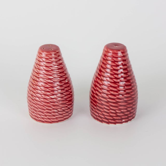 Vintage Secla Pink Ceramic Salt & Pepper Shakers, 1960s, Set of 2 For Sale - Image 4 of 13