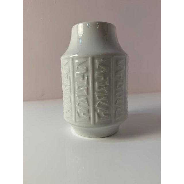 White Porcelain Vase by Winterling Bavaria For Sale - Image 6 of 10