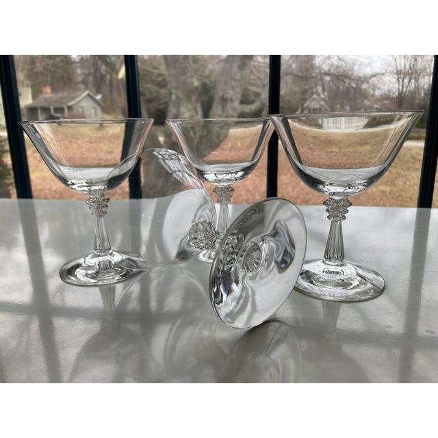 Mid-Century Modern Vintage Clear Glass Cocktail / Champagne Glasses- Set of 4 For Sale - Image 3 of 7