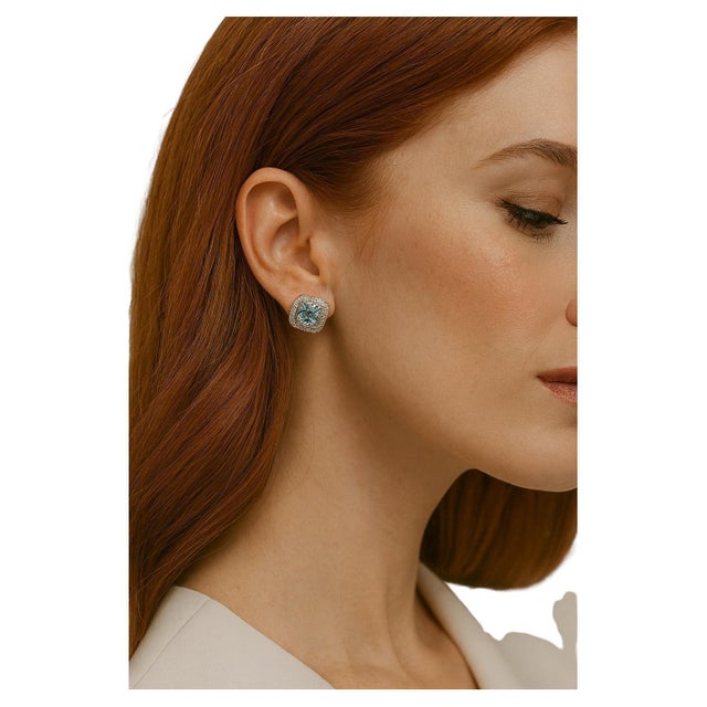 Late 20th Century Pair of Bochic "Capri" Vintage Diamond & Blue Topaz Italian Stud Earrings Set 18K Gold & Silver For Sale - Image 15 of 18