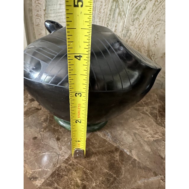 Mata Ortiz Lizard Art Pottery, Mexican Blackware, Paty Quezada Signature, Small Mexican Ceramic Pot Folk Art Bowl For Sale - Image 11 of 12