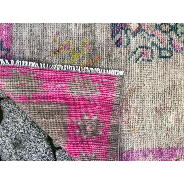 1960s Vintage Pink Turkish Rug For Sale - Image 4 of 11