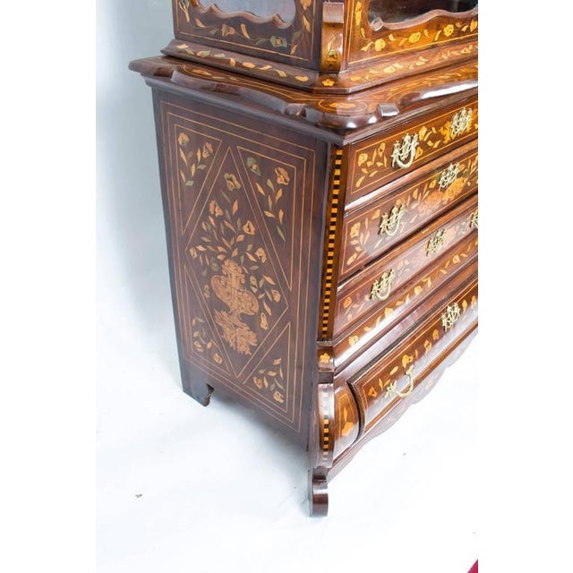 18th Century Dutch Walnut Marquetry Cabinet on Chest For Sale - Image 5 of 9