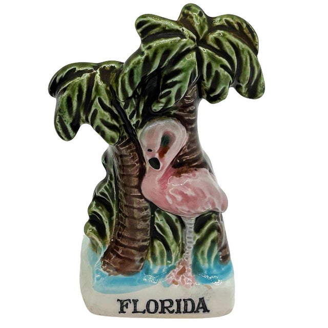 Mid-Century Modern 1950s Mid-Century Florida Flamingo Ceramic Salt & Pepper Shaker Set For Sale - Image 3 of 6