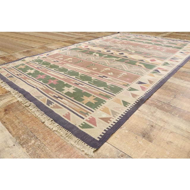 Vintage Indian Stone Wash Dhurrie Rug - 05'05 X 08'07 For Sale In Dallas - Image 6 of 9