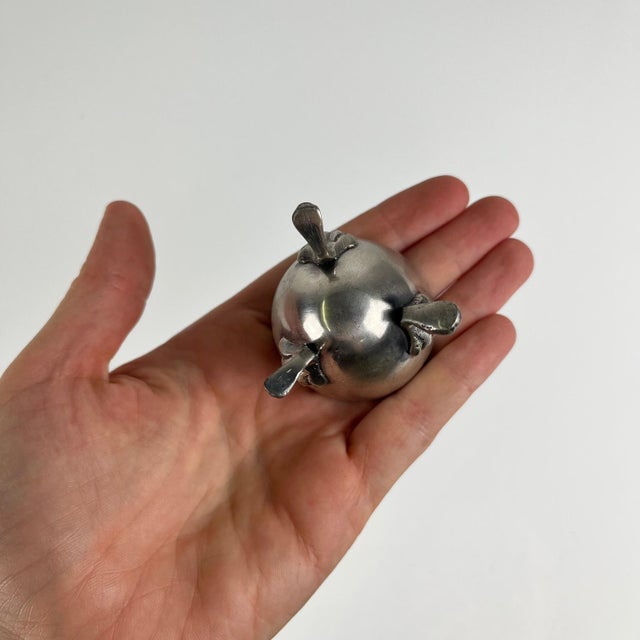 Silver Antique Art Nouveau Tripod Egg Cups in Nickel Silver, 1920s, Set of 2 For Sale - Image 8 of 9