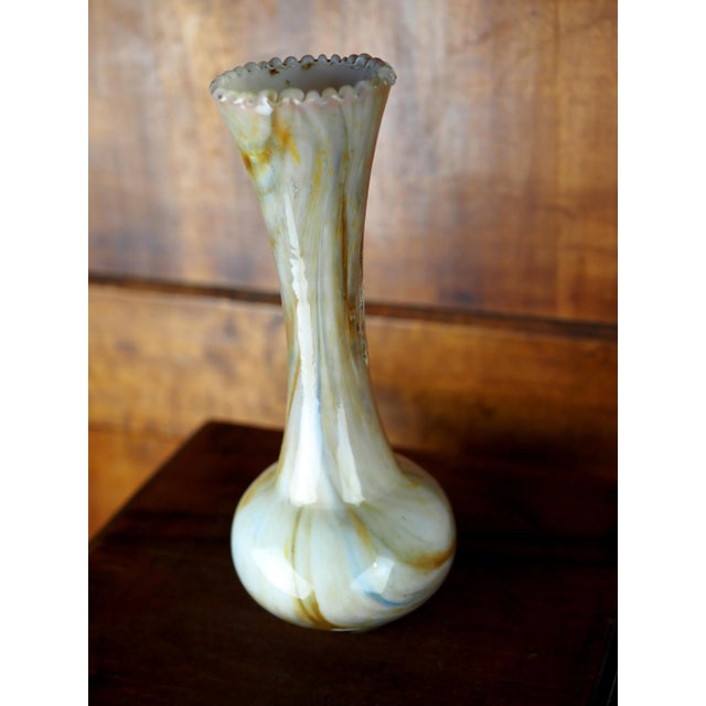 19th French Clichy Blown Glass Vase With Serrated Neck, Marbled White With Gold Inclusions For Sale - Image 6 of 11