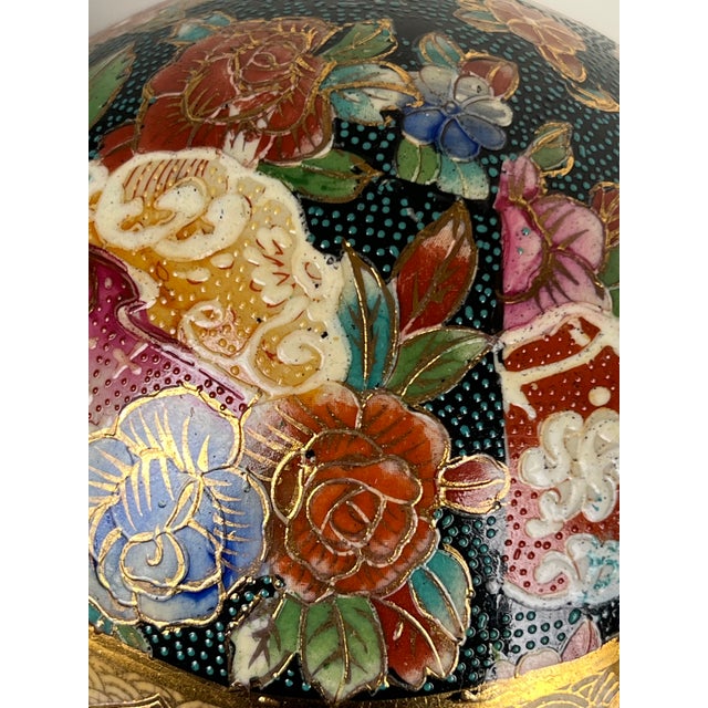 Gold Large Antique Satsuma Porcelain Egg Chinese Export For Sale - Image 8 of 9