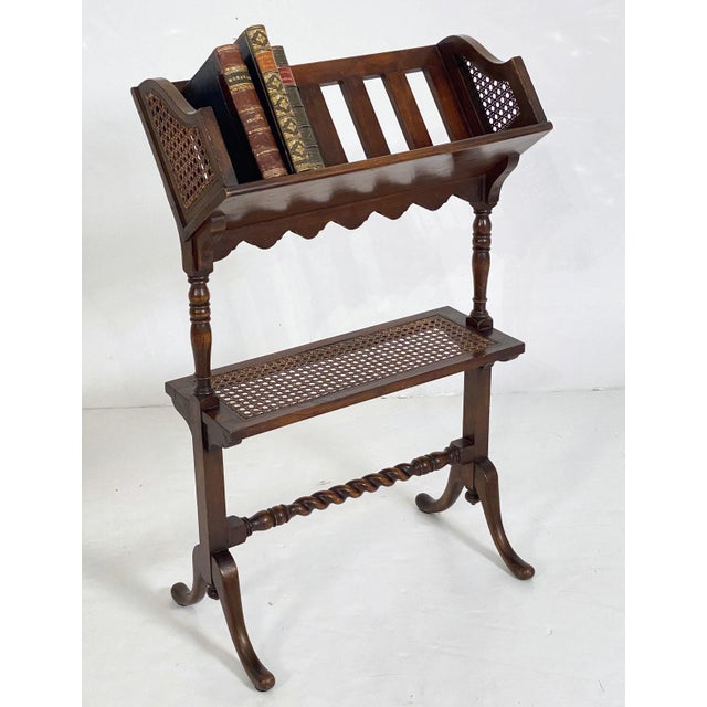English Caned Bergere Book Trough on Stand of Beechwood From the Edwardian Era For Sale - Image 4 of 10