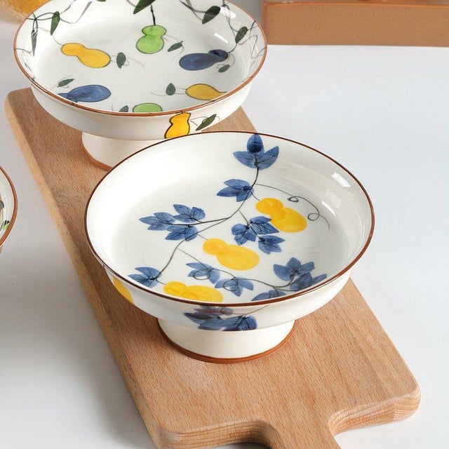 Minimalism Vintage Minimalism Ceramic Pedestal Dish - Set of 3 For Sale - Image 3 of 4