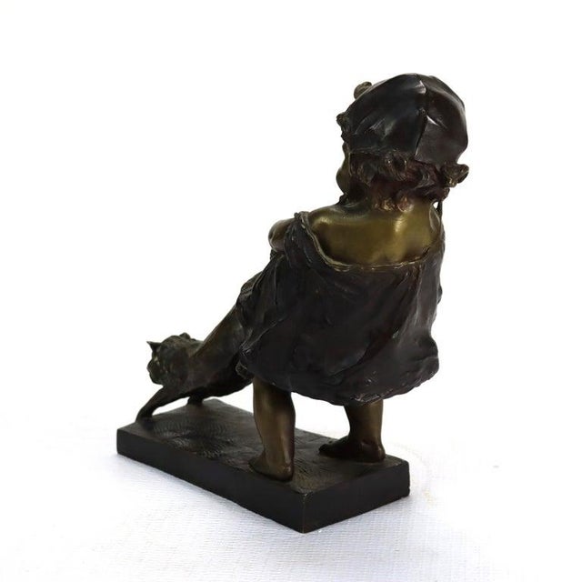 Art Nouveau Antique Juan Clara 1st Edition Bronze Figure “Toddler With Cat” Signed C1900 For Sale - Image 3 of 10