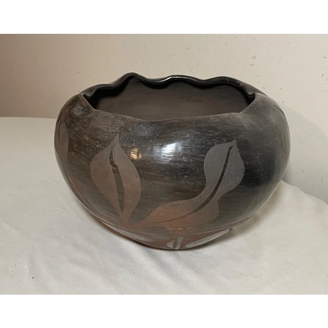 Native American Large Antique Handmade Santa Clara Pueblo Native American Pottery Blackware Bowl For Sale - Image 3 of 13