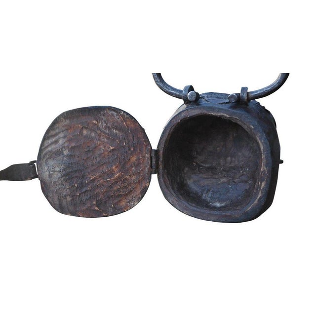 Gold Skull-Shaped Offering Box (Memento Mori), 17th Century For Sale - Image 8 of 13