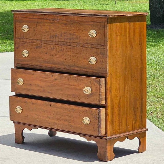 Mule Chest, Antique Blanket Chest, Blanket Box With 2 Drawers & Scalloped Skirt (C. 1800-1840). For Sale - Image 4 of 11
