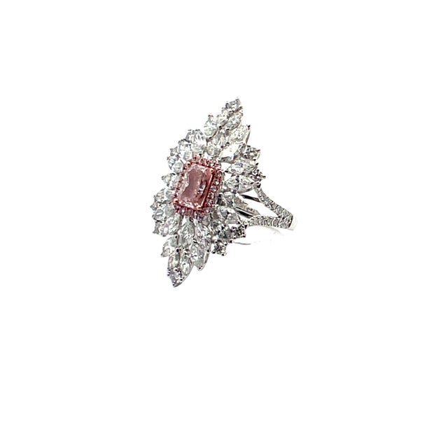 18k White Gold Fancy Pink Diamond Cocktail Ring, Size 6.75 For Sale - Image 4 of 12