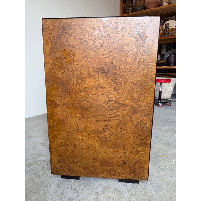 1970’s John Widdicomb Campaign Mid-Century Burlwood & Brass 9-Drawer Lowboy Dresser For Sale - Image 11 of 13