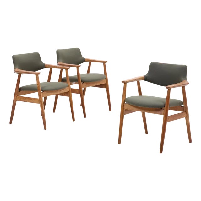 Mid-Century Oak Chairs with Green Upholstery by Erik Kirkegaard for Glostrup, Set of 3 For Sale