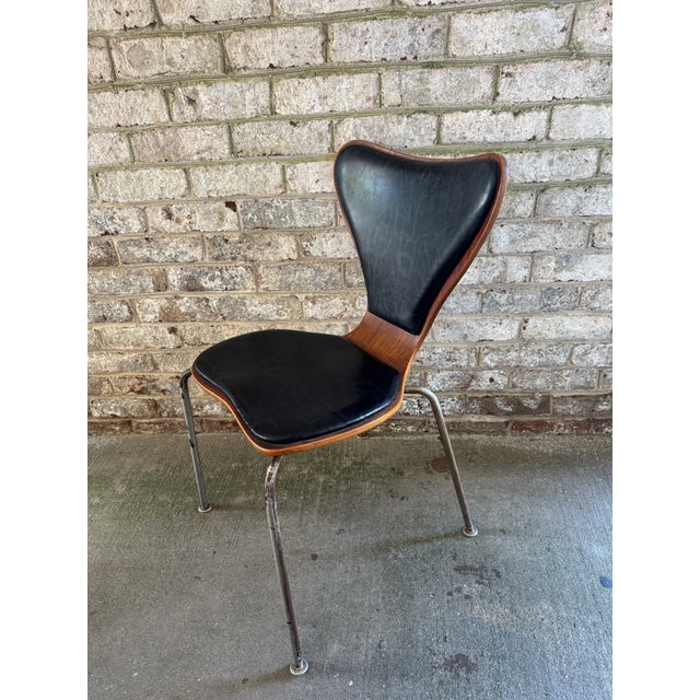 1940s Mid Century Modern Chair, Leather Chrome and Walnut, in the Style of Cherner For Sale - Image 5 of 17