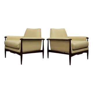 Pair of Brazilian Modern Armchairs in Rosewood and Leather, Liceu De Artes E Ofícios, 1960s For Sale