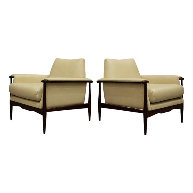 Pair of Brazilian Modern Armchairs in Rosewood and Leather, Liceu De Artes E Ofícios, 1960s For Sale