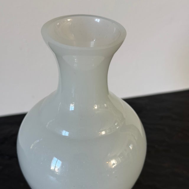 Early 20th Century Antique French White Opaline Glass Vase For Sale - Image 5 of 6