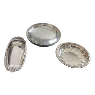 Early 20th Century Collection of Three Tiffany & Co. Sterling Silver Serving Pieces For Sale