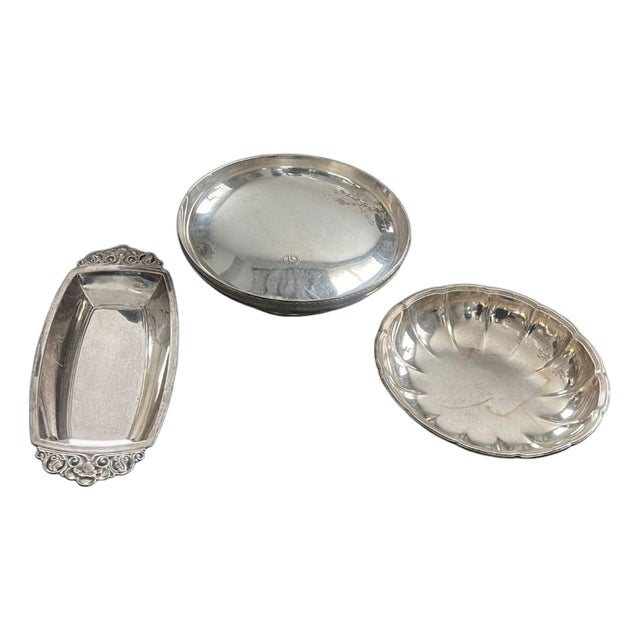 Early 20th Century Collection of Three Tiffany & Co. Sterling Silver Serving Pieces For Sale
