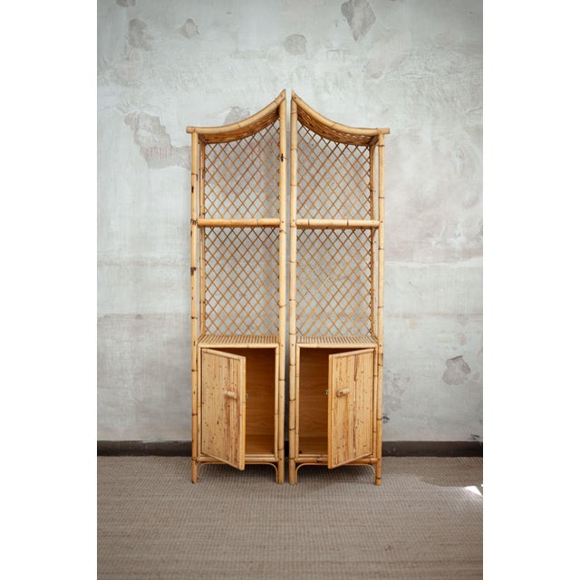 Pagoda-Style Modular Bookcase in Bamboo, 1970s, Set of 2 For Sale - Image 4 of 11