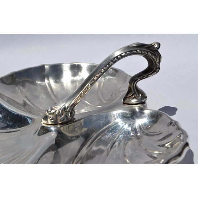 Metal Early 20th Century Art Nouveau Silver Plated Shell Serving Platter Scalloped Edges For Sale - Image 7 of 13