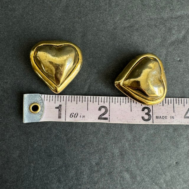 Vintage Puffy Heart Earrings Gold Tone Clip on Statement Jewelry 80s Designer For Sale - Image 9 of 10
