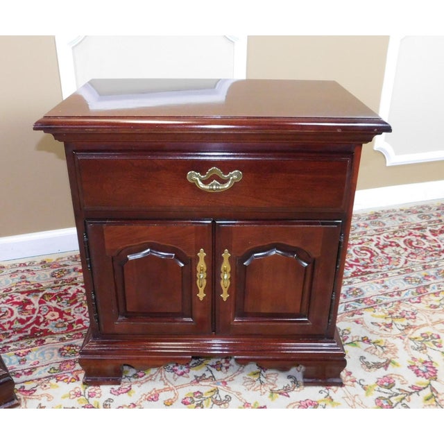 Thomasville Cherry Queen Anne Nightstands Chairish