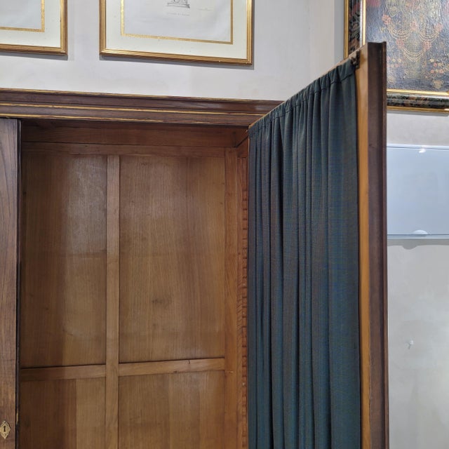 Art Nouveau Display Cabinet in Stained and Gilded Pine Wood, England, 1930 For Sale - Image 15 of 18