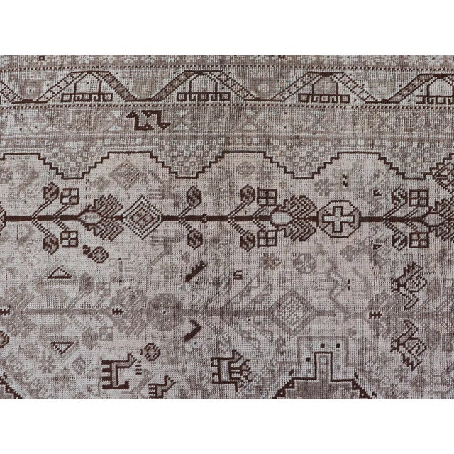 Early 20th Century Hand Knotted Antique Persian Shiraz Rug With Tribal Geometric Medallions For Sale - Image 4 of 13