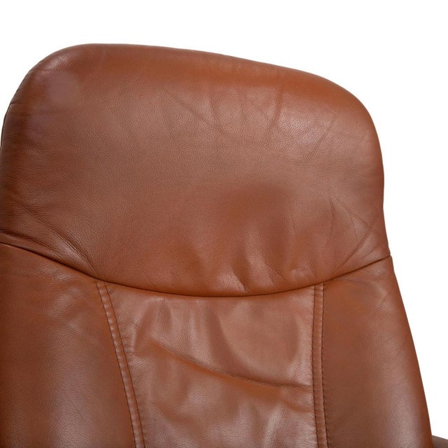 Brown Set of Consul Recliner Lounge Chair and Ottoman in Leather from Stressless For Sale - Image 8 of 18